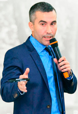 Олег Селифанов